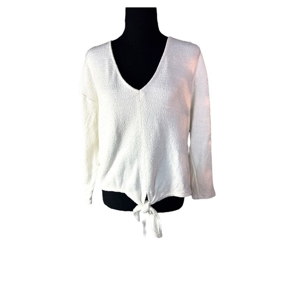 Madewell Tops - Madewell Textured Tie Front Shirt Size Medium